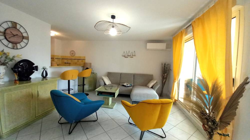 SALON (19)