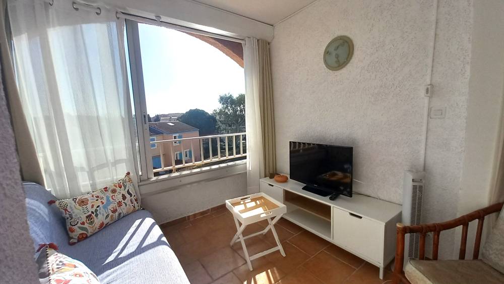 LOGGIA