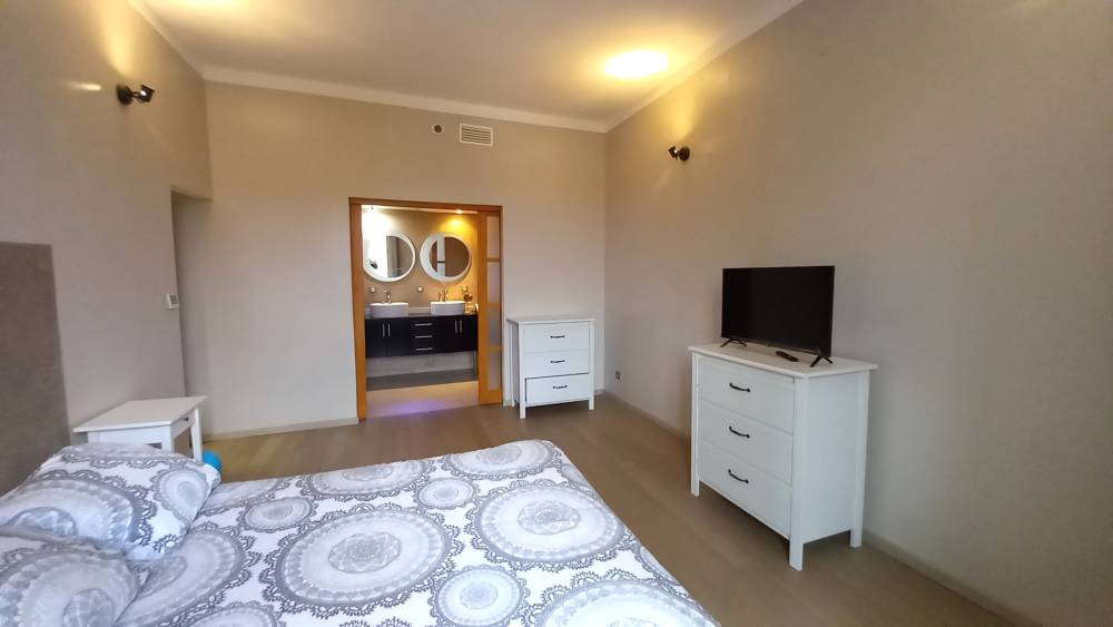 CHAMBRE PARENTALE 2