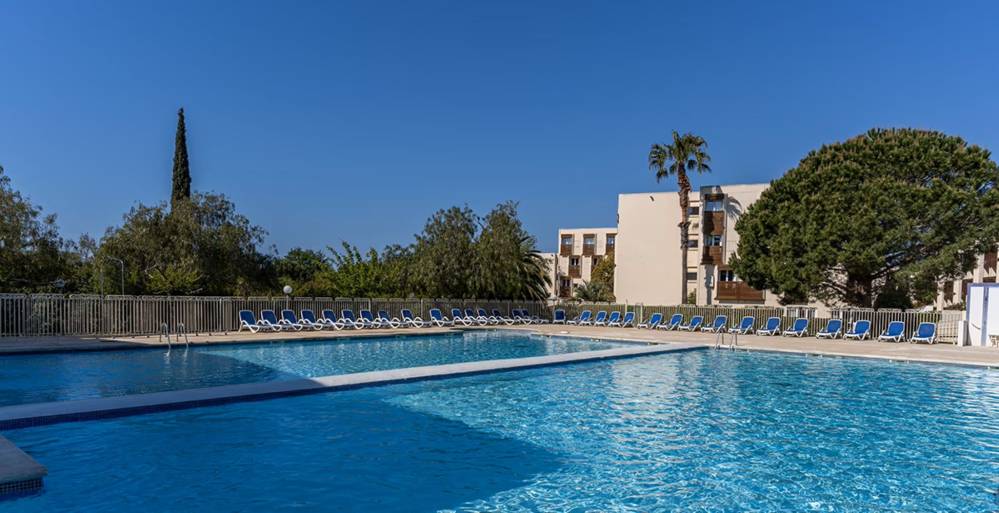 PISCINE ET TRANSATS